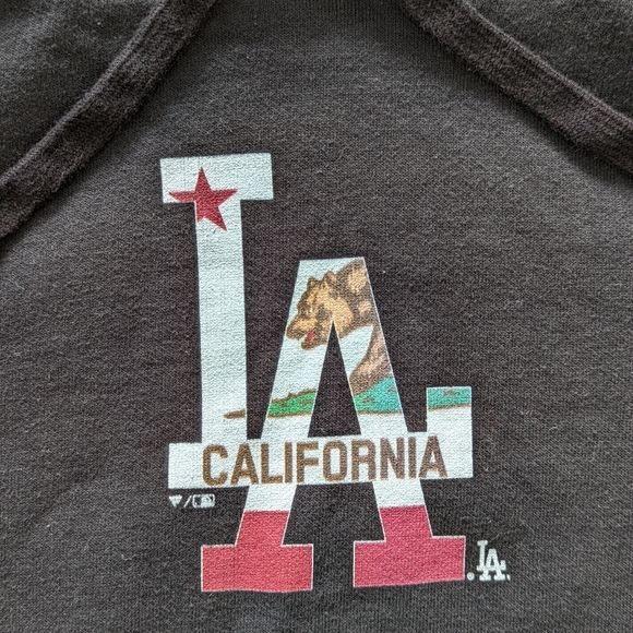 🖤L.A. CA Hoodie by Fanatics🖤 - Picture 3 of 6